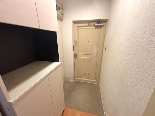 Shrine-Grounds 1LDK Apartment in Bunkyo, Tokyo - Kasuga Town Home - Thumbnail 2