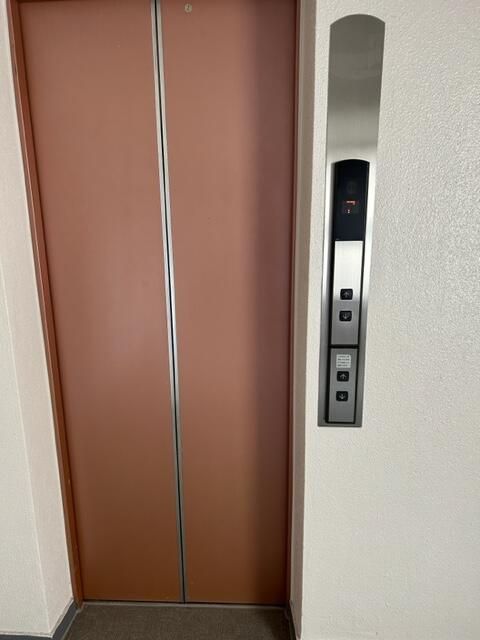 Renovated Yamanashi Apartment with Private Onsen & Mountain Views - Thumbnail 4