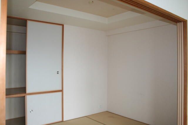 3LDK Apartment near Haruki Station, Kishiwada - 68.34 sqm - Thumbnail 2