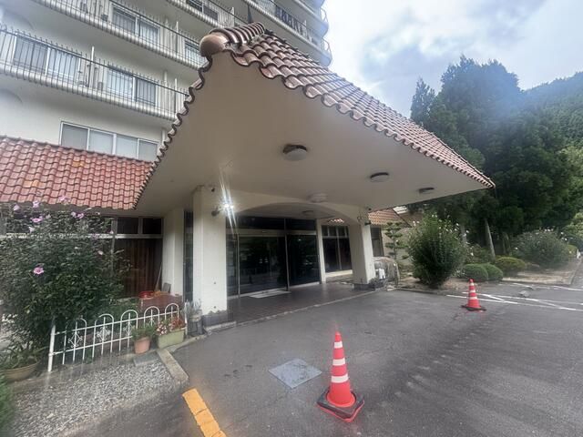 1K Apartment with Onsen Access for Sale in Takamatsu, Kagawa - Thumbnail 2