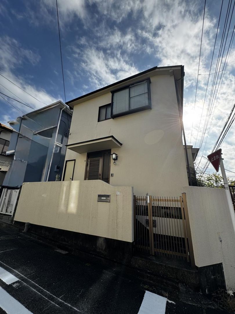 4LDK Detached House for Sale in Higashi-Nagaya, Yokohama - Thumbnail 2