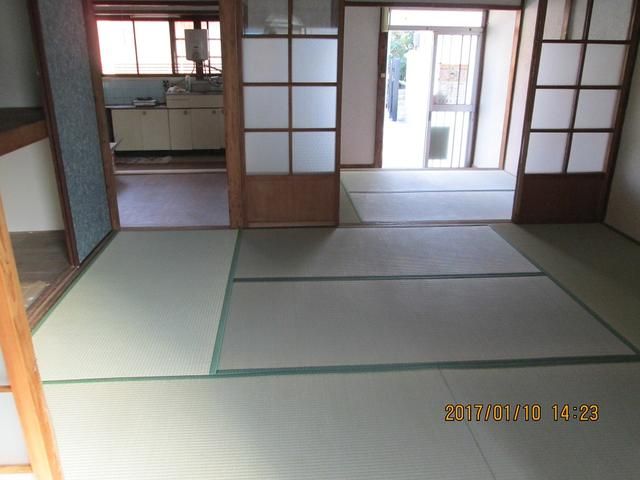2K Terrace House for Rent in Sakai, Osaka - 35,000 Yen - Thumbnail 4