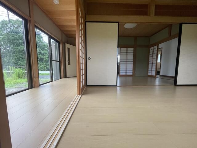 Renovated 2SDK House in Naka, Ibaraki – 305m² Land, 62m² Floor Area - Thumbnail 2