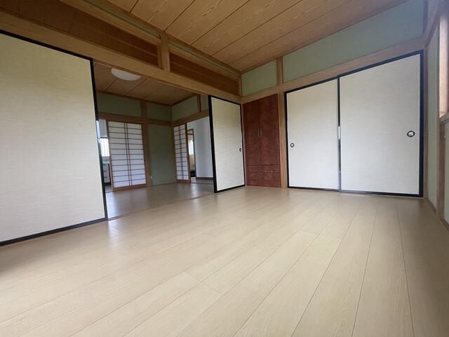Renovated 2SDK House in Naka, Ibaraki – 305m² Land, 62m² Floor Area - Thumbnail 4