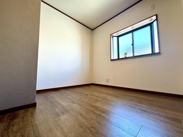 Renovated 3LDK House for Sale in Abeno, Osaka - Thumbnail 3