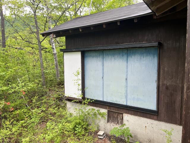 Spacious 1967 Mountain House on 1712 sqm Land in Nagano - Thumbnail 3