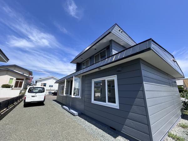 Renovated 4LDK House in Kitami, Hokkaido with New Kitchen & Bath - Thumbnail 3