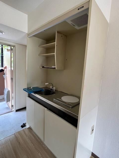 Affordable 1R Apartment for Rent in Himeji, Hyogo - 25,000 Yen - Thumbnail 4