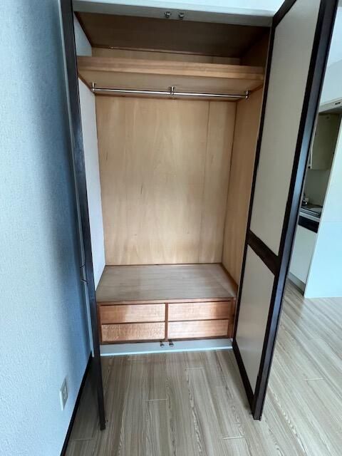 Affordable 1R Apartment for Rent in Himeji, Hyogo - 25,000 Yen - Thumbnail 3
