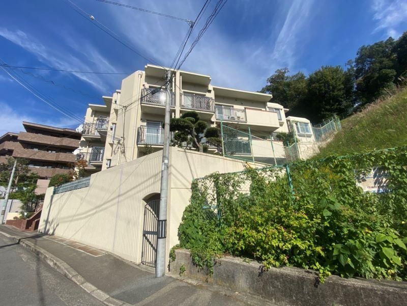 4LDK Apartment for Sale near JR Takatsuki Station, Osaka - Thumbnail 4
