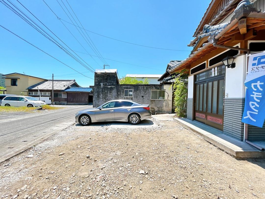 Used 5DK Detached House in Shimanto Town, Kochi - Thumbnail 2