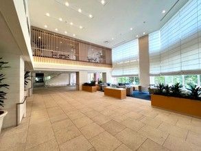 2LDK Apartment in Shibaura, Minato, Tokyo - Thumbnail 2