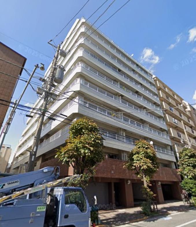 Renovated 2LDK Apartment in Taito, Tokyo with Large Balcony - Thumbnail 2