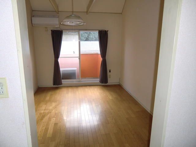 1K Apartment for Rent near Hosoya Station, Ota, Gunma - Thumbnail 2