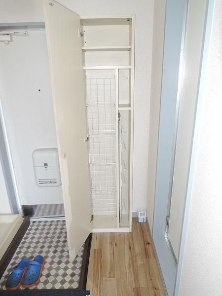 Clean 1R Apartment for Rent in Hamura, Tokyo - 22,000 Yen - Thumbnail 2