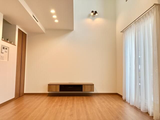 New 3LDK House in Ebetsu Hokkaido with Whole-House AC - Thumbnail 4