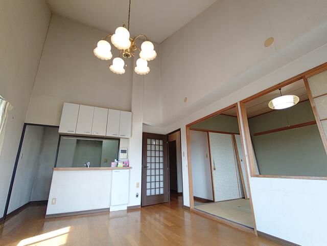 4LDK Apartment with Mt. Fuji View in Tama City, Tokyo - Thumbnail 4