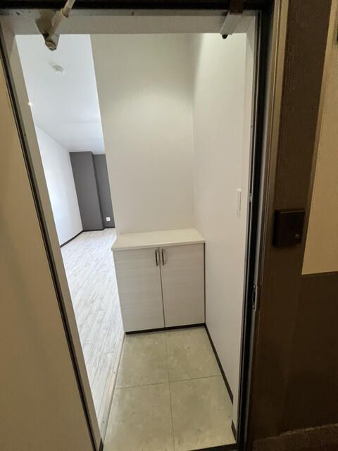 Renovated 1R Apartment for Rent in Fujiidera, Osaka - Pet Friendly - Thumbnail 3