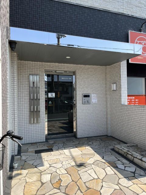 Renovated 1R Apartment for Rent in Fujiidera, Osaka - Pet Friendly - Thumbnail 2
