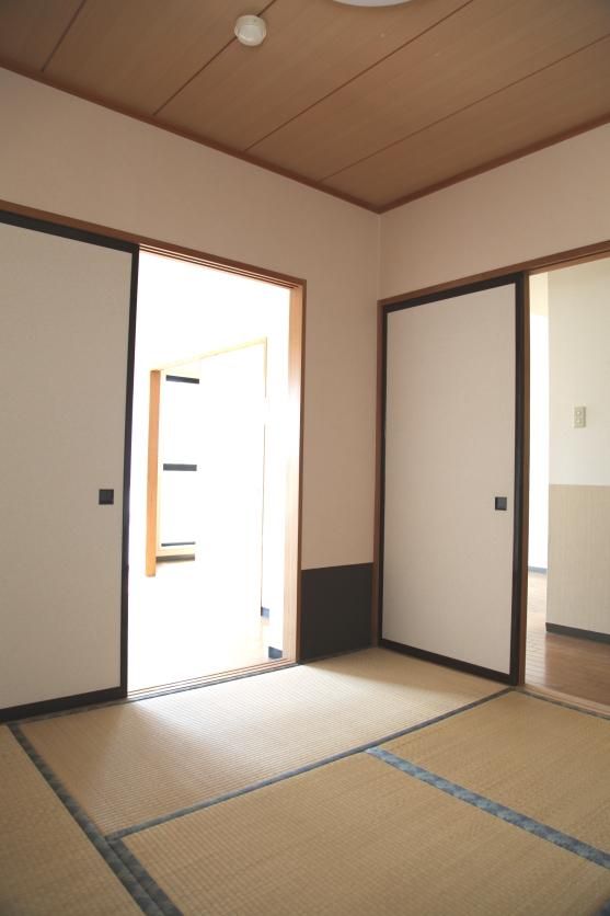 3LDK Apartment for Sale in Ishinomaki, Miyagi - Thumbnail 2