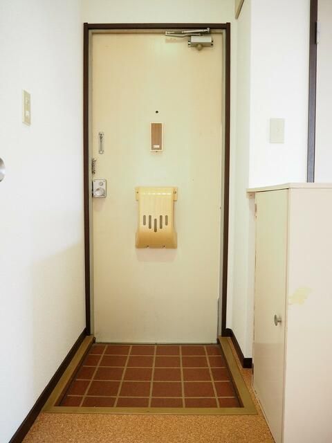 3DK Apartment for Rent in Quiet Hikone, Shiga | 38,000 Yen - Thumbnail 2
