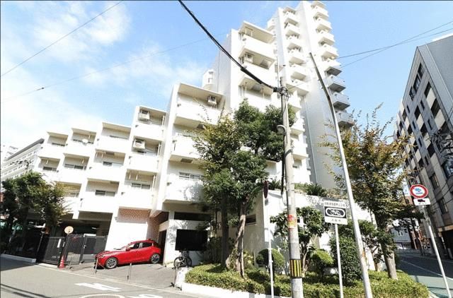 Renovated 4LDK Apartment for Sale in Osaka Joto Ward - Thumbnail 2