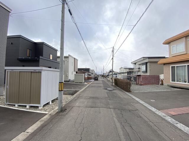 Modern 4LDK House in Esashi, Hokkaido with Eco-Field System - Thumbnail 4