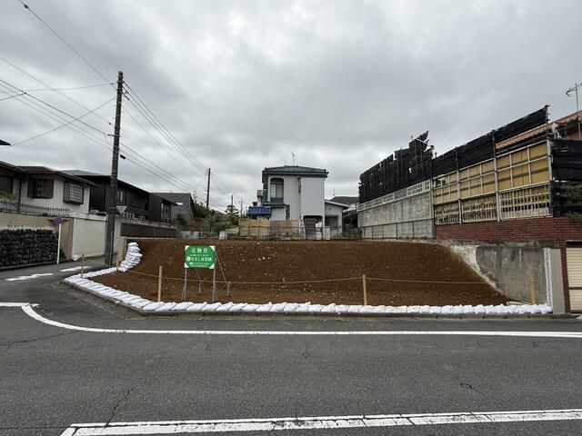 Residential Land for Sale in Hachioji's Mejirodai, Tokyo - Thumbnail 2