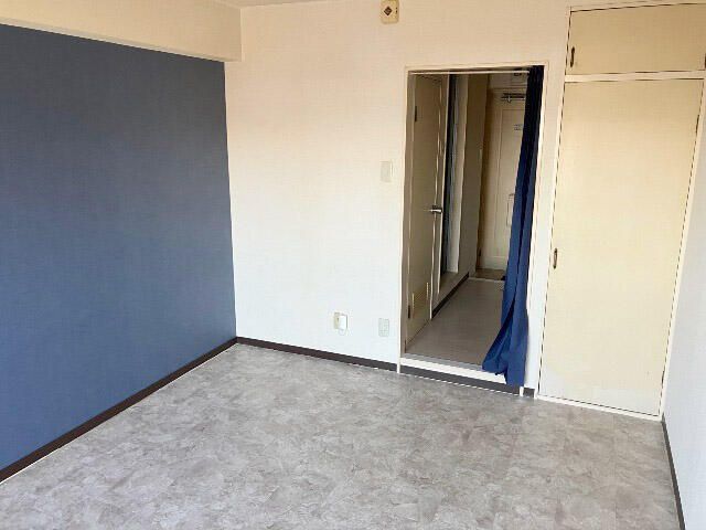 1K Apartment for Sale in Ashikaga, Tochigi - All-Electric, South-Facing - Thumbnail 4
