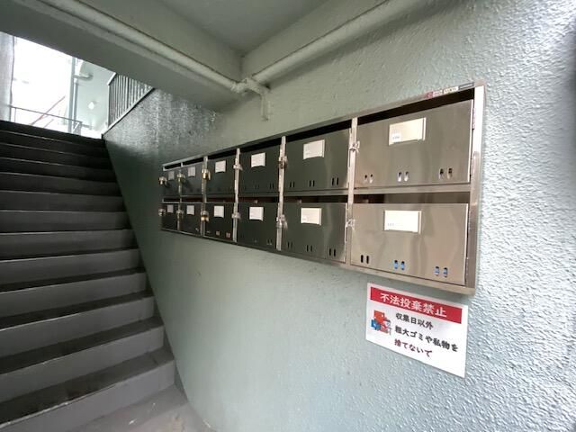 2DK Apartment for Rent in Daito City, Osaka - Pet Friendly - Thumbnail 3
