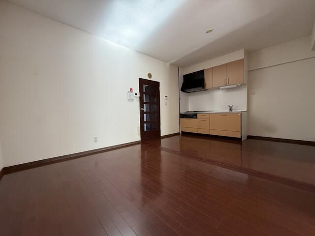 3LDK Apartment for Sale in Higashiyamato Green Town, Tokyo - Thumbnail 2