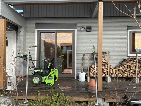 4LDK Log House for Sale in Sapporo Minami-ku Quiet Area - Thumbnail 2