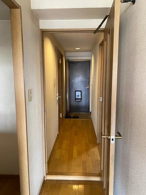 3LDK Apartment for Sale in Hirakata, Osaka - 66.96m² - Thumbnail 3