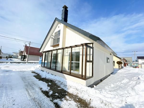 Renovated 4LDK House with Parking in Makubetsu, Hokkaido - Thumbnail 2