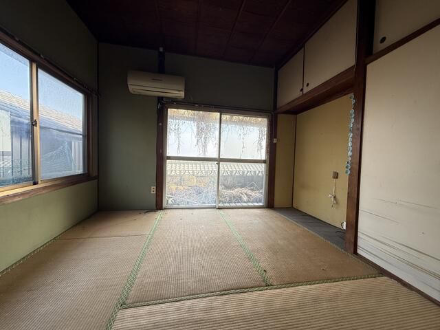 1963 2DK House for Sale in Wakamatsu, Kitakyushu - 80万円 - Thumbnail 2