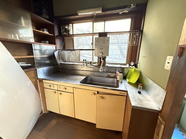 1963 2DK House for Sale in Wakamatsu, Kitakyushu - 80万円 - Thumbnail 3