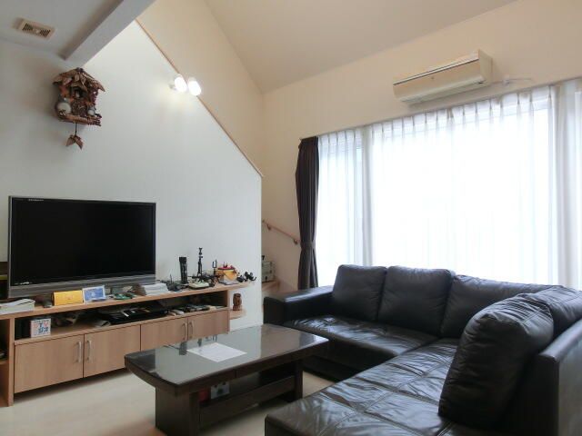 4LDK Family Home in Sapporo's Misato | 95 Tsubo Land | Tsuchiya Home Build - Thumbnail 3