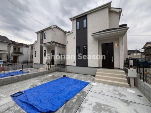 New 4LDK House in Hiratsuka, Kanagawa | All South-Facing Rooms - Thumbnail 2