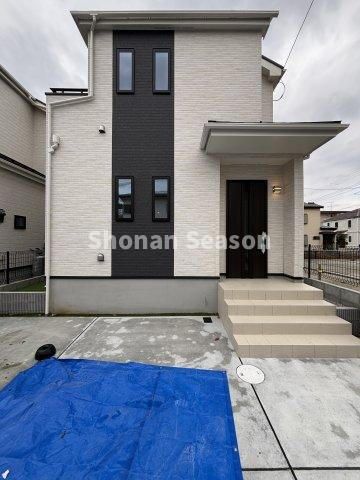 New 4LDK House in Hiratsuka, Kanagawa | All South-Facing Rooms - Thumbnail 3