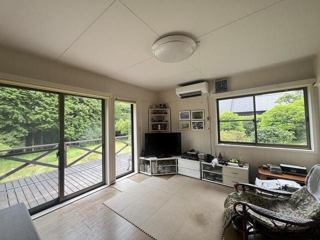 3LDK House on 1116 sqm Land in Hakone's Sengokuhara - Thumbnail 2
