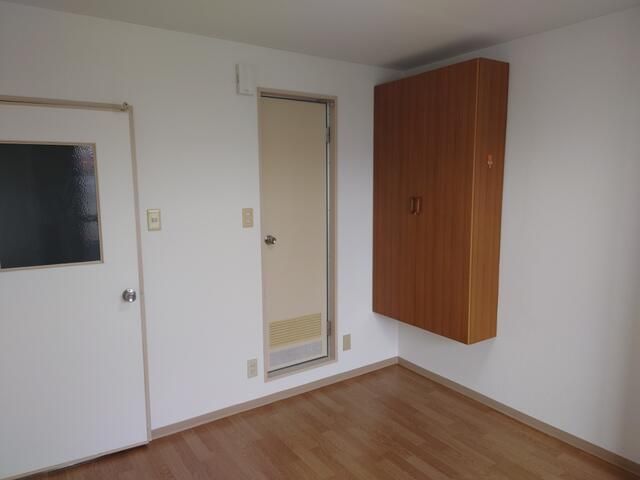 Renovated 1R Apartment for Rent near Nara Station - Thumbnail 3