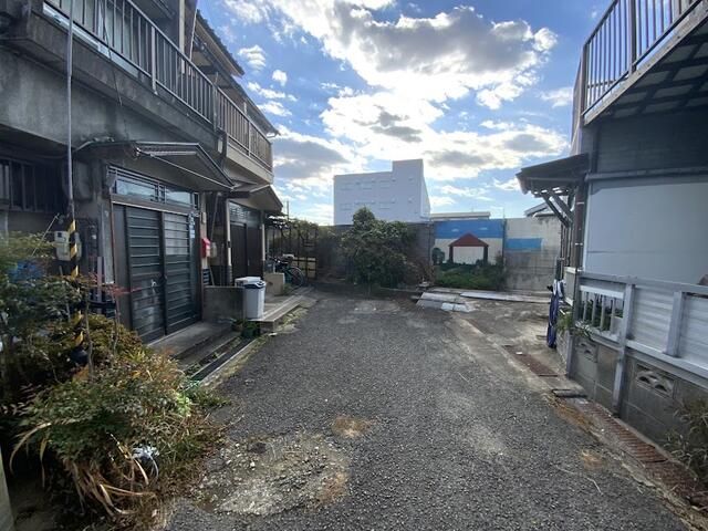 3DK Detached House for Sale in Izumi, Osaka - Near Shindeyama Station - Thumbnail 3
