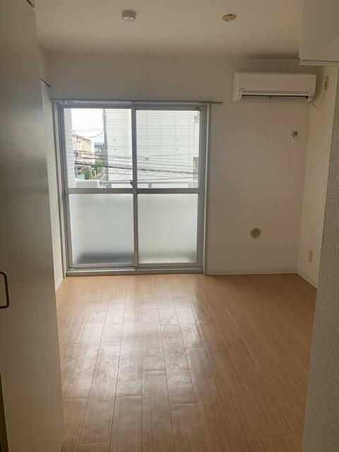 1R Apartment for Sale in Nerima, Tokyo - 7.34% Yield - Thumbnail 3
