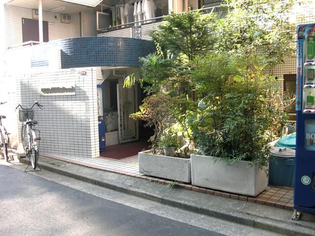 Crystal Minami-Asagaya 1R Apartment for Sale in Suginami, Tokyo - Thumbnail 2