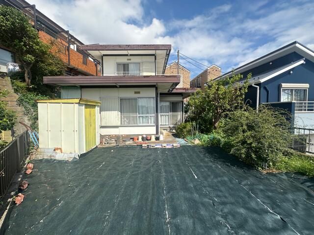 3LDK House with Large Garden for Sale in Yokohama Minami Ward - Thumbnail 2