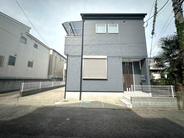 4LDK Detached House for Sale in Hadano, Kanagawa - Image 1