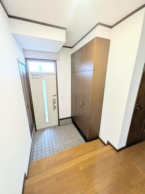 5LDK Detached House in Sapporo's Shinbatsuyama | 2025 Renovation - Thumbnail 2