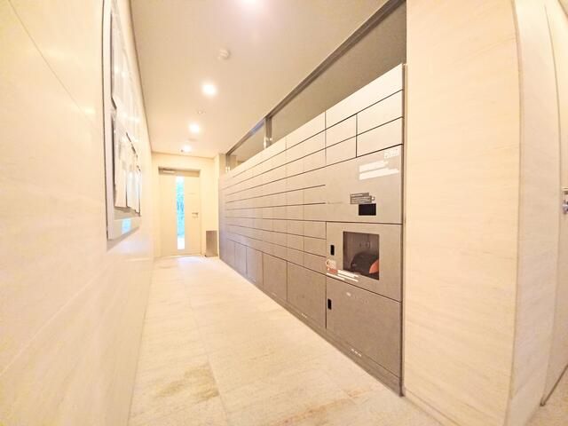 Renovated 1LDK Apartment in Akasaka, Minato, Tokyo - Thumbnail 3
