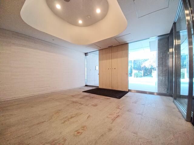 Renovated 1LDK Apartment in Akasaka, Minato, Tokyo - Thumbnail 4