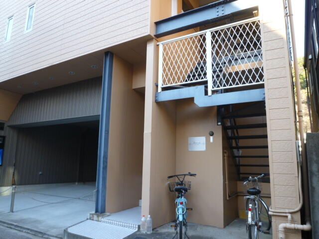 1R Apartment for Rent in Tokushima City, Tokushima - Thumbnail 2